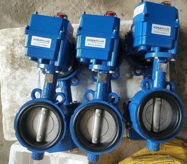 Van bướm điều khiển điện thân gang cánh inox gioăng cao su