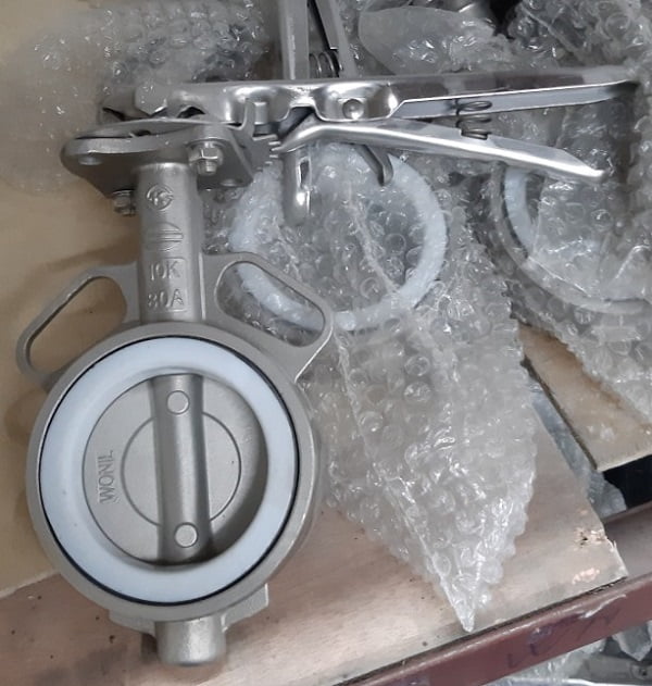 Van bướm inox tay gạt gioăng teflon DN80