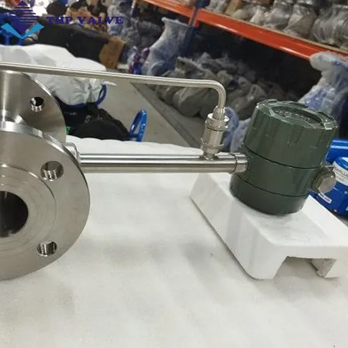 Đồng hồ đo lưu lượng hơi được làm từ inox có độ bền cao