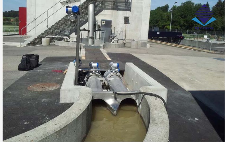 lắp đặt đồng hồ nước thải trong hệ thống xử lý nước thải