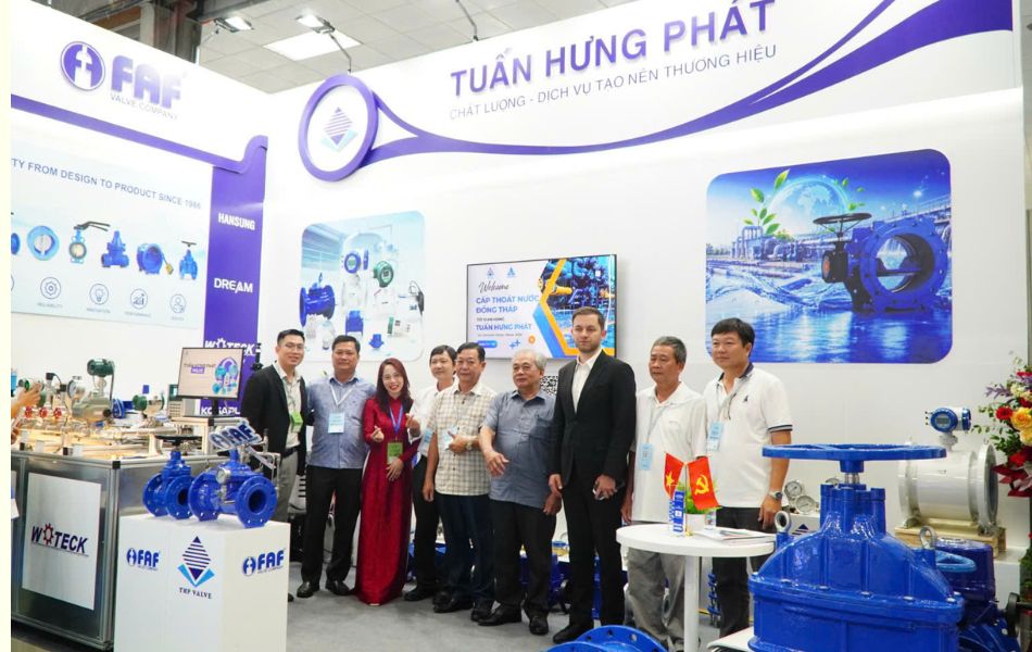 Các đối tác trong ngành cấp thoát nước cũng có mặt, ghé thăm gian hàng